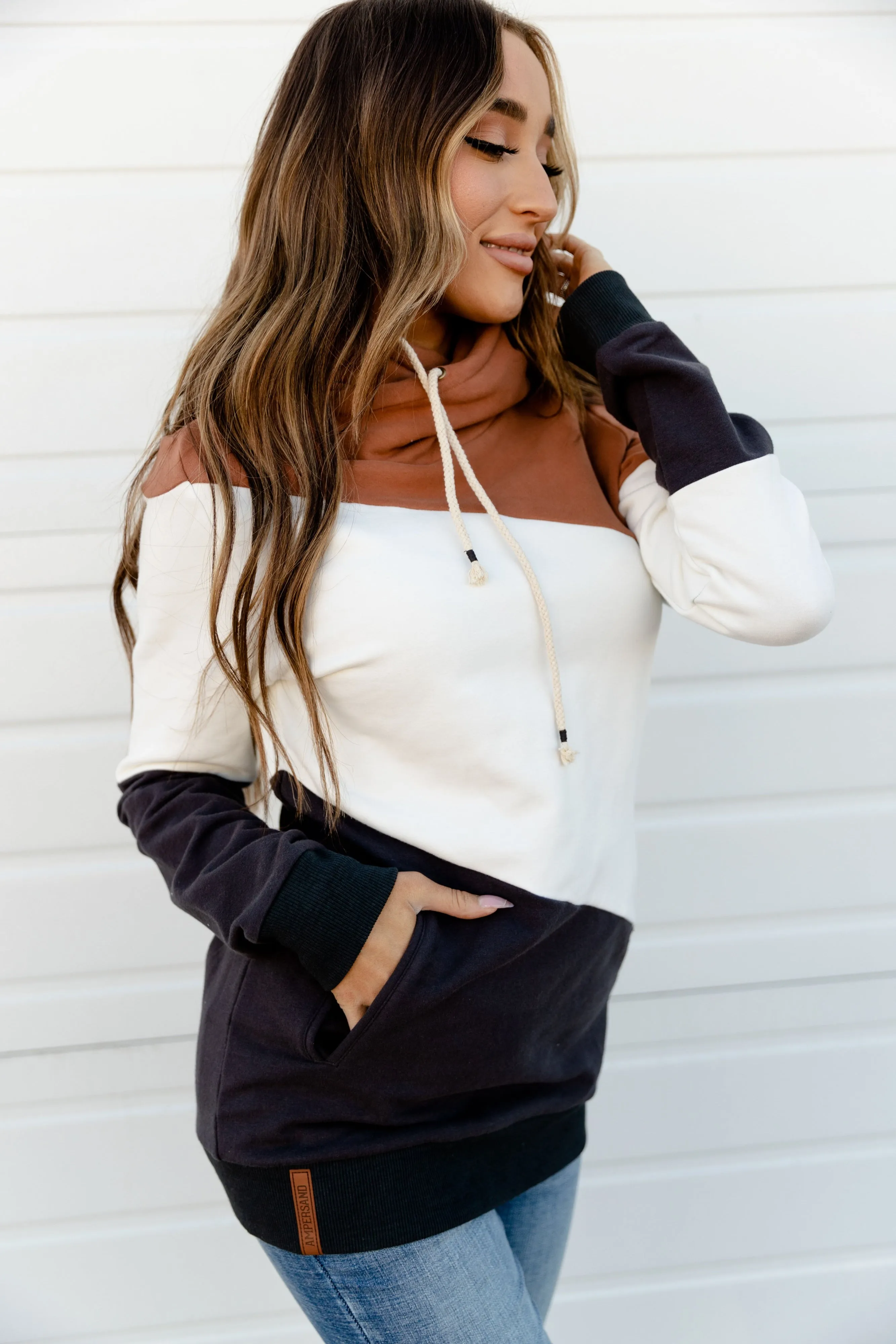 Ampersand Avenue Singlehood Sweatshirt Newport