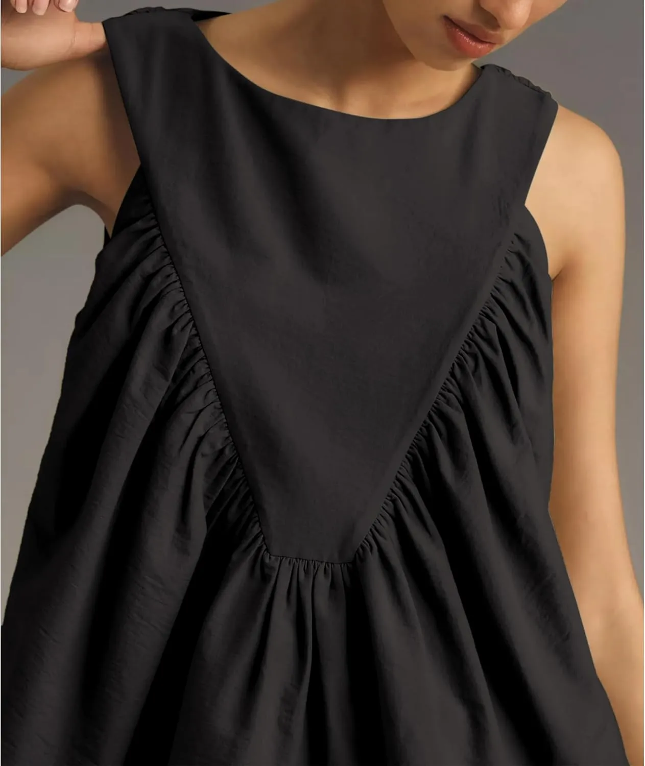 Hixiaohe Shirred Swing Tank Tops for Women Fashion Flowy Sleeveless Shirts Casual Crew Neck Blouse Loose Fit Ruffled Tops