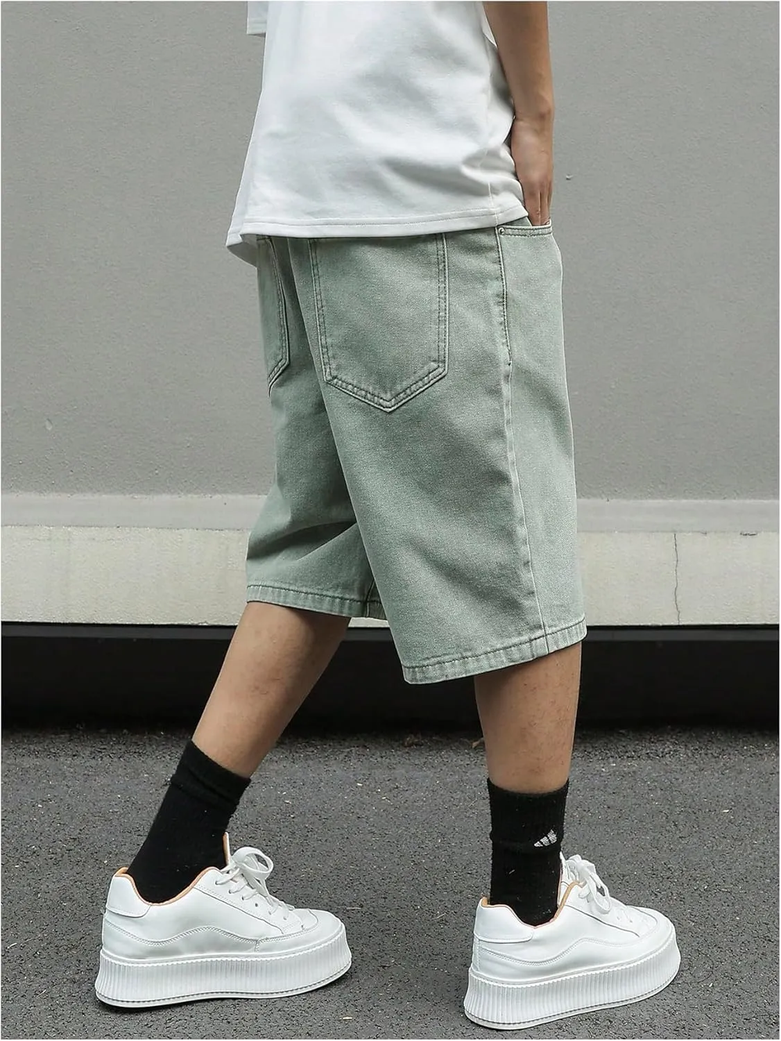 Verdusa Men's Baggy Bermuda Denim Shorts Streetwear Jean Short with Pockets